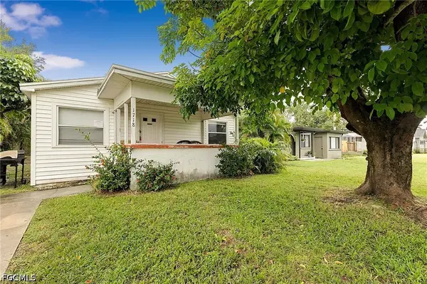 1718 Sunset Place, Fort Myers, FL 33901