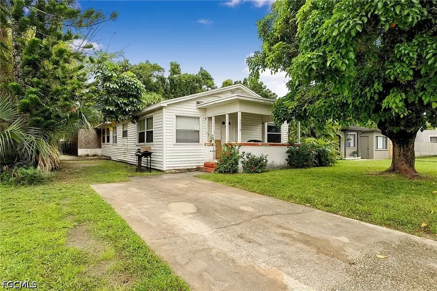 1718 Sunset Place, Fort Myers, FL 33901 - #2