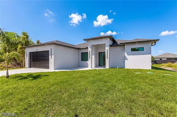 3002 58th Street W, Lehigh Acres, FL 33971