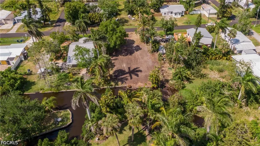 67 Oak Street, North Fort Myers, FL 33903 - #3