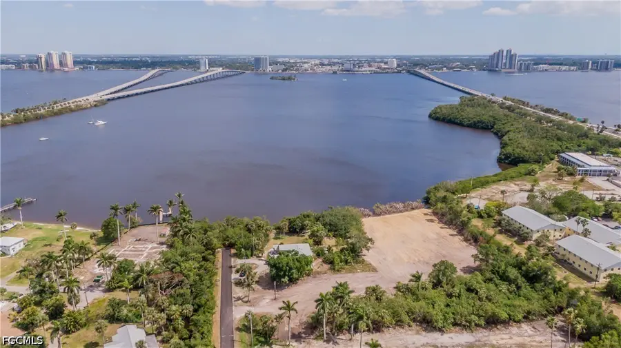 1059 River Road, North Fort Myers, FL 33903 - #2