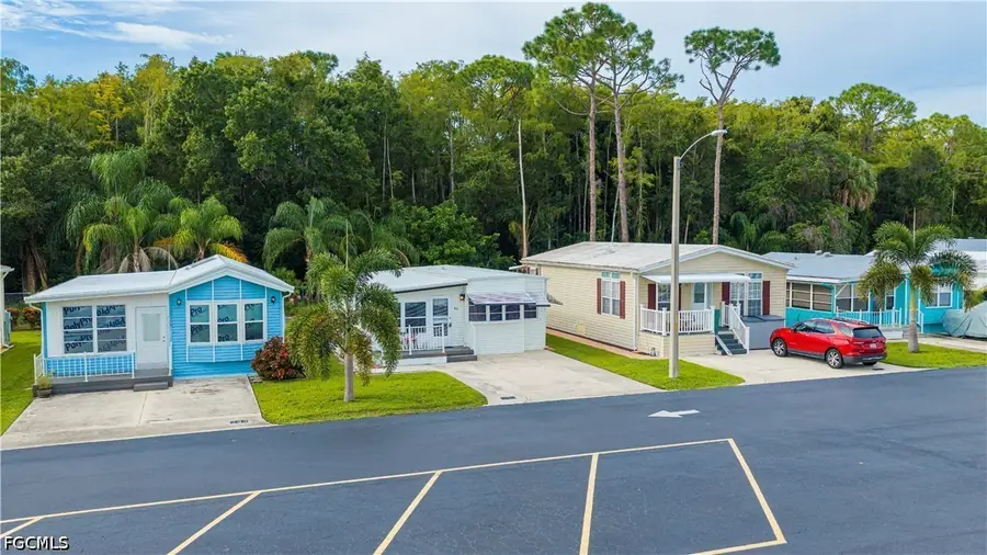 310 Fountain View Boulevard, North Fort Myers, FL 33903 - #2