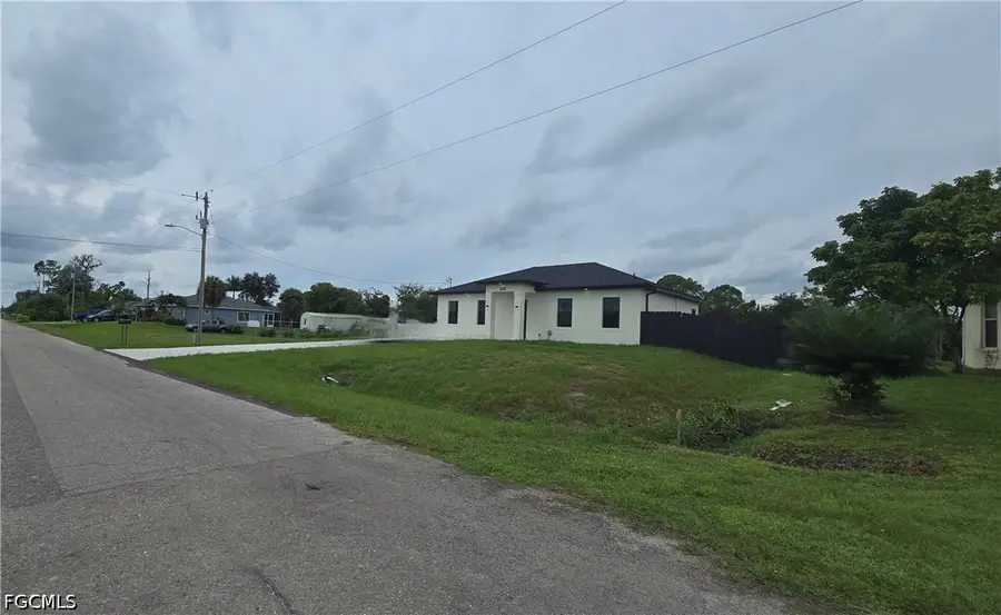 368 Charwood Avenue S, Lehigh Acres, FL 33974 - #2