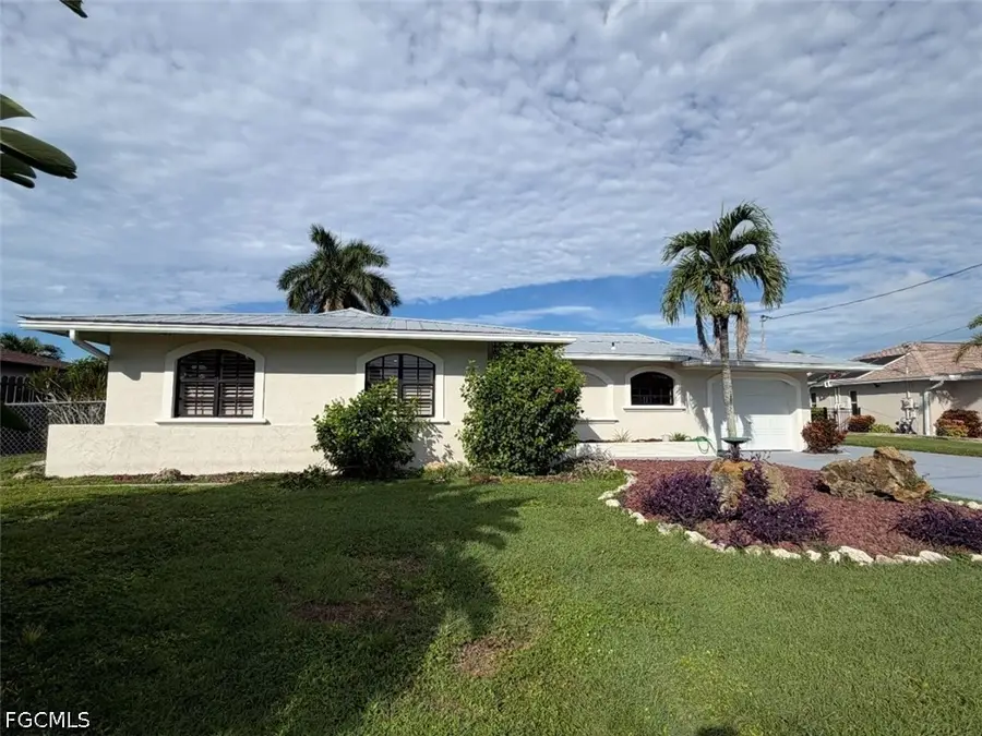 3754 SE 1st Place, Cape Coral, FL 33904 - #3