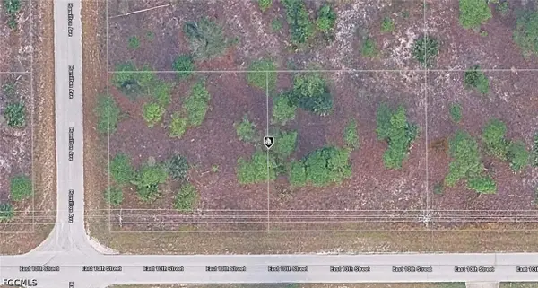 3001 & 3003 E 10th Street, Lehigh Acres, FL 33972
