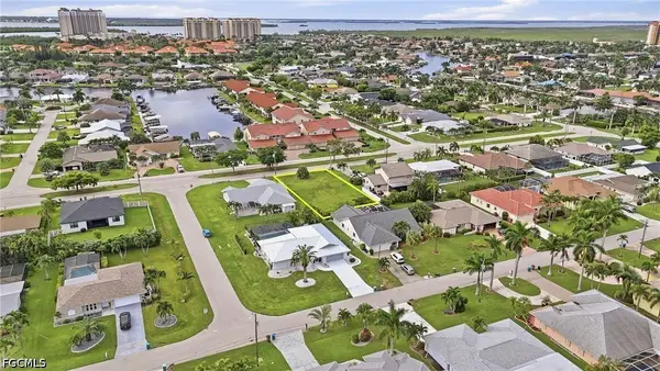 1205 El Dorado Parkway W, Cape Coral, FL 33914