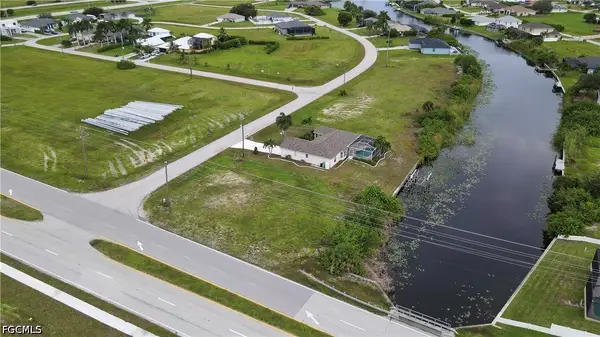 1 NW 30th Place, Cape Coral, FL 33993