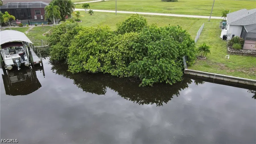 614 NW 32nd Place, Cape Coral, FL 33993 - #3