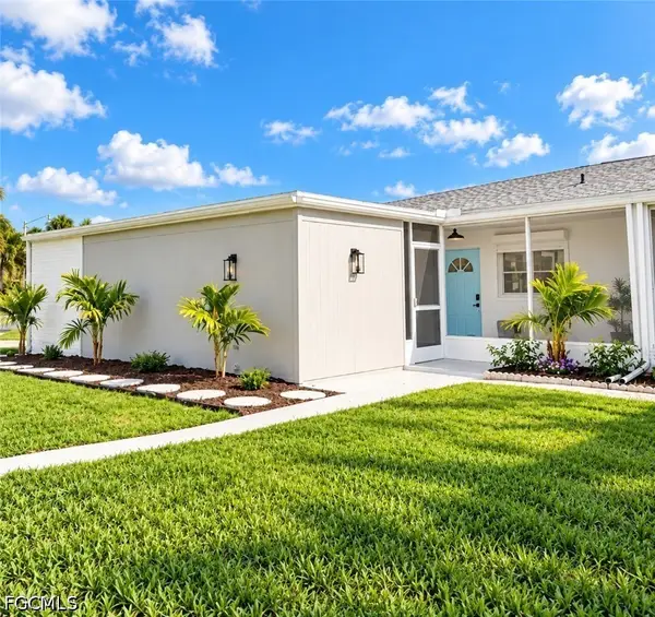 8381 Antigua Court, Fort Myers, FL 33907