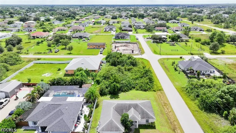 3918 7th Street Sw, Lehigh Acres, FL 33976 - #3