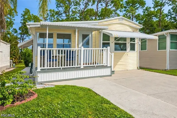 253 Caravan Circle, North Fort Myers, FL 33903