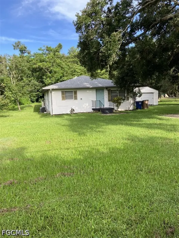 5670 Carter Road, Fort Myers, FL 33905