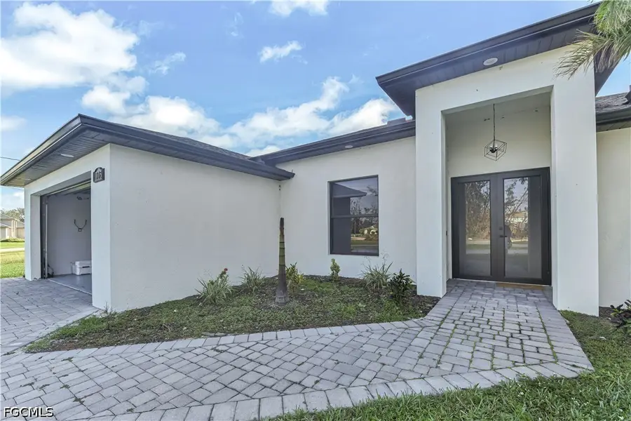 1005 SW 15th Place, Cape Coral, FL 33991 - #2