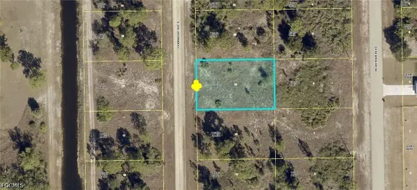 419 Fernwood Avenue S, Lehigh Acres, FL 33974
