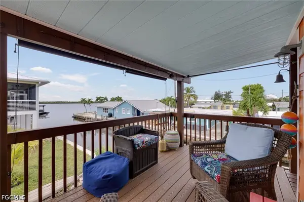 2644 Cajuput Street, Matlacha, FL 33993