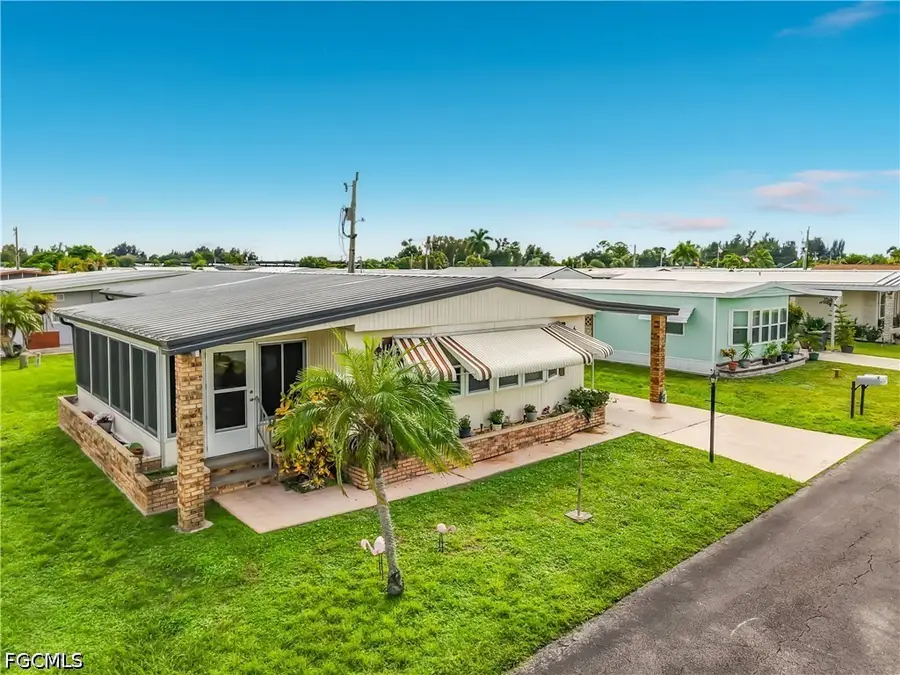3148 Indian Village Lane, North Fort Myers, FL 33917 - #3
