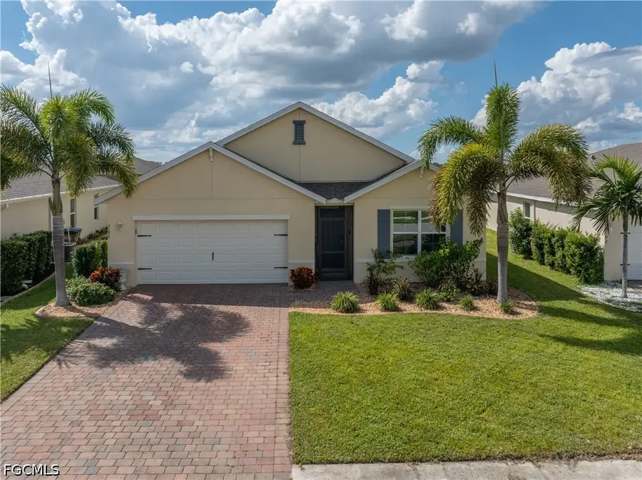 3190 Estancia Lane, Cape Coral, FL 33909 - #2