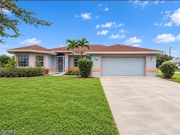 902 Susan Avenue N, Lehigh Acres, FL 33971