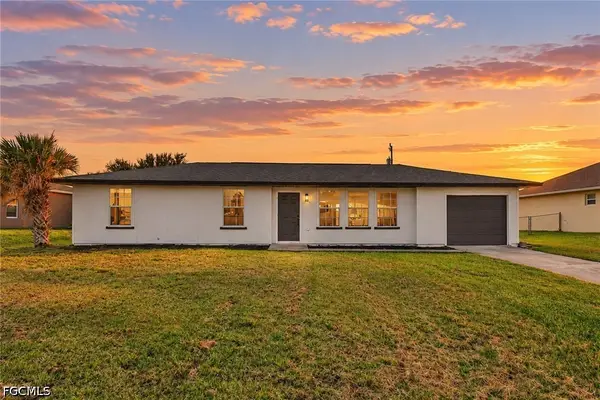 2028 NE 17th Place, Cape Coral, FL 33909