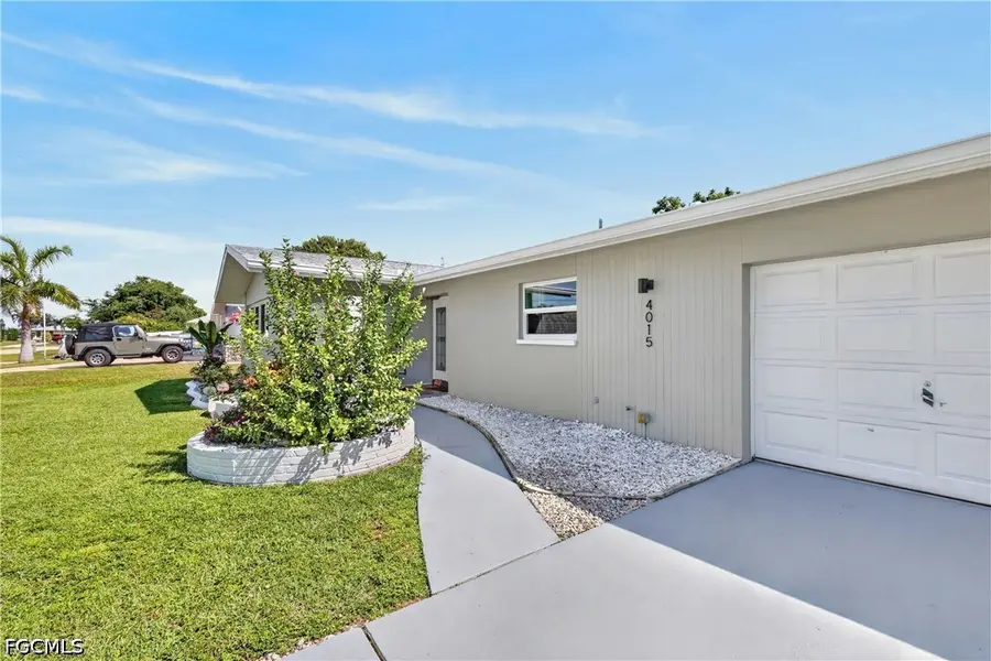 4015 SE 1st Place, Cape Coral, FL 33904 - #3