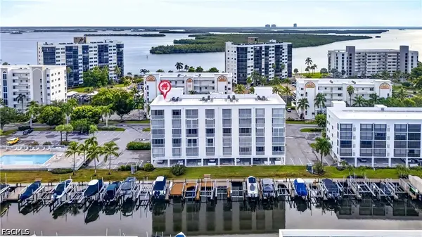 4361 Bay Beach Lane #424, Fort Myers Beach, FL 33931