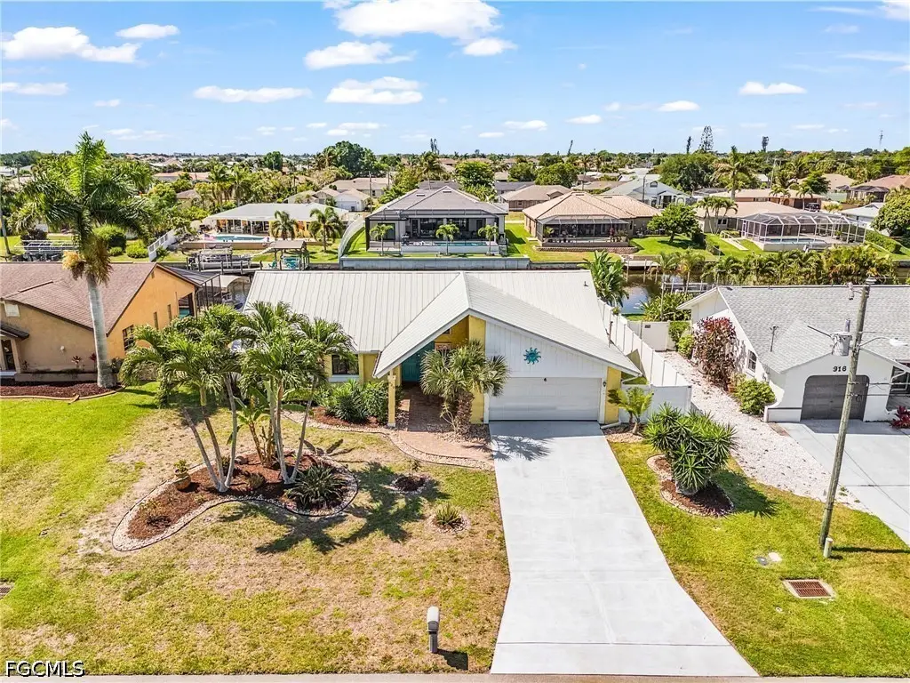 920 SE 33rd Street, Cape Coral, FL 33904 - #1