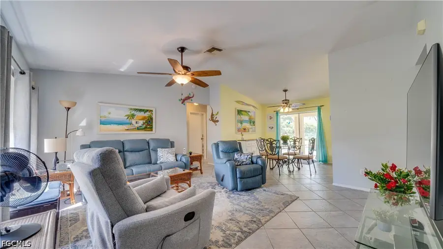 929 SE 6th Terrace, Cape Coral, FL 33990 - #3