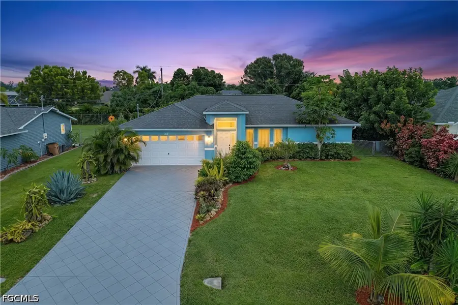 909 SW 31st Street, Cape Coral, FL 33914 - #2