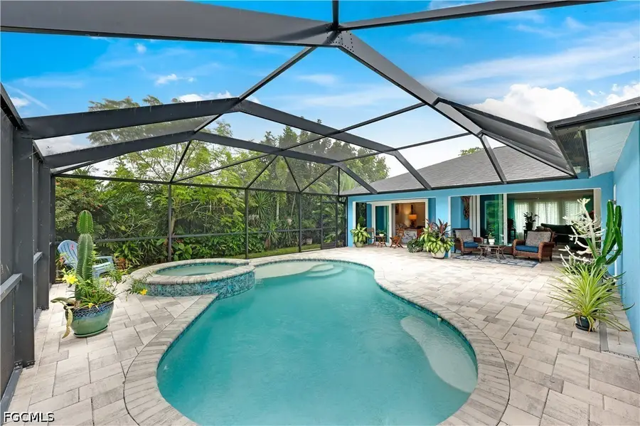 909 SW 31st Street, Cape Coral, FL 33914 - #3