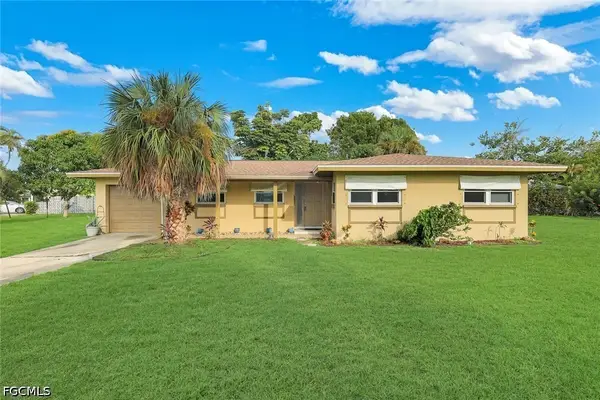 5248 Versaille Court, Cape Coral, FL 33904