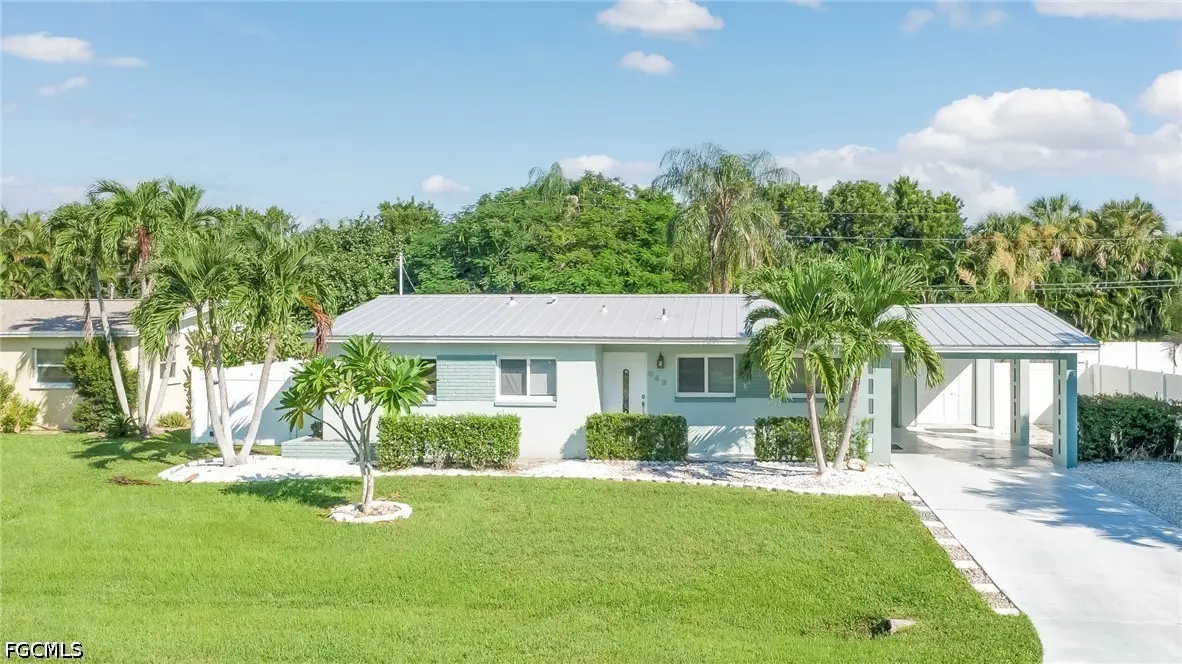843 Lake Mcgregor Drive, Fort Myers, FL 33919 - #1