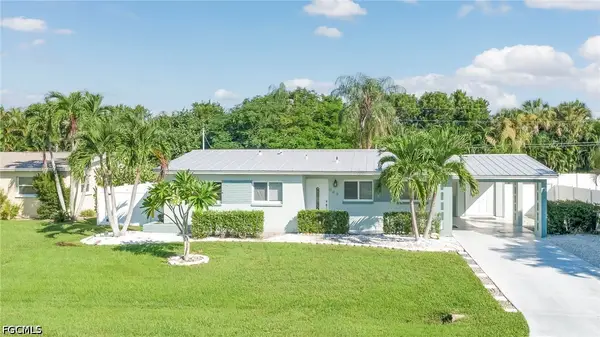 843 Lake Mcgregor Drive, Fort Myers, FL 33919