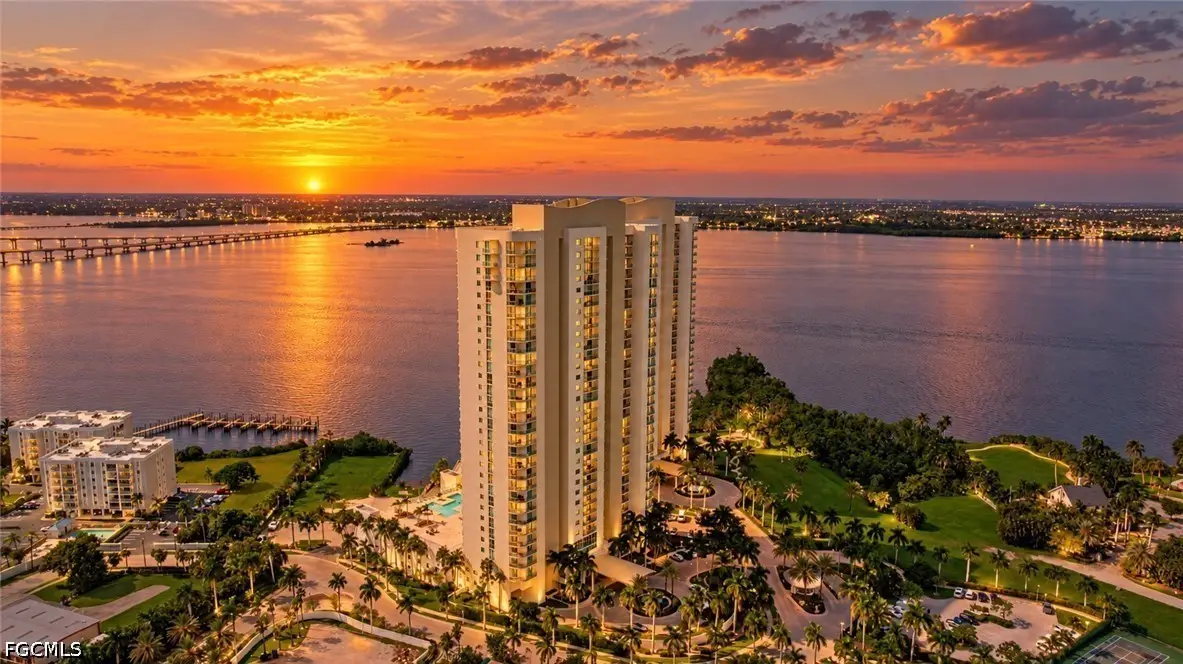 3000 Oasis Grand Boulevard #1401, Fort Myers, FL 33916 - #1