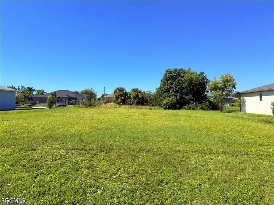 1330 SW Santa Barbara Place, Cape Coral, FL 33991 - #2