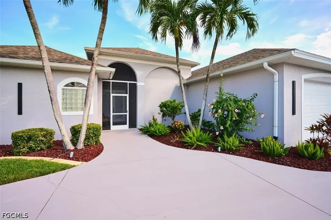 1203 SE 21st Street, Cape Coral, FL 33990 - #1