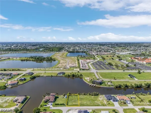 1216 NW 9th Street, Cape Coral, FL 33993