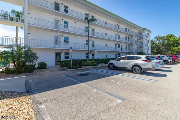 1580 Pine Valley Drive #414, Fort Myers, FL 33907