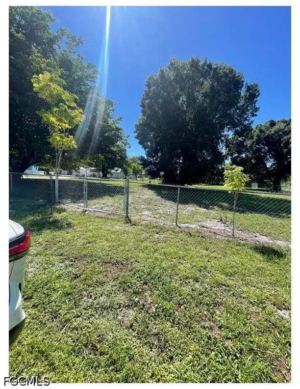 228 Maria Street, Fort Myers, FL 33916 - #1