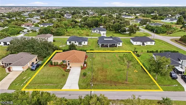 6138 Laurelwood Drive, Fort Myers, FL 33905