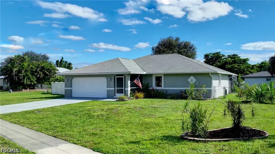 4718 Forest Glen Drive, North Fort Myers, FL 33903 - #2