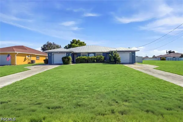 2027 / 2029 Andalusia Boulevard, Cape Coral, FL 33909