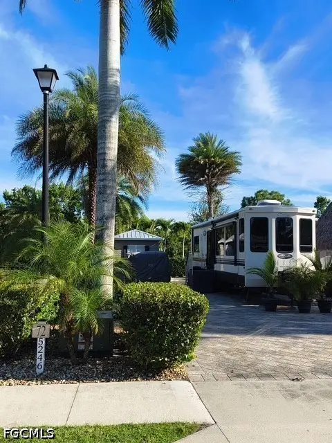 5246 Cypress Trail Resort Circle, Fort Myers, FL 33905