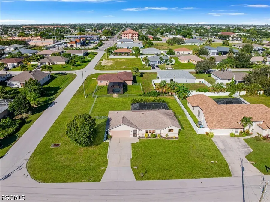 326 NE 17th Place, Cape Coral, FL 33909 - #3