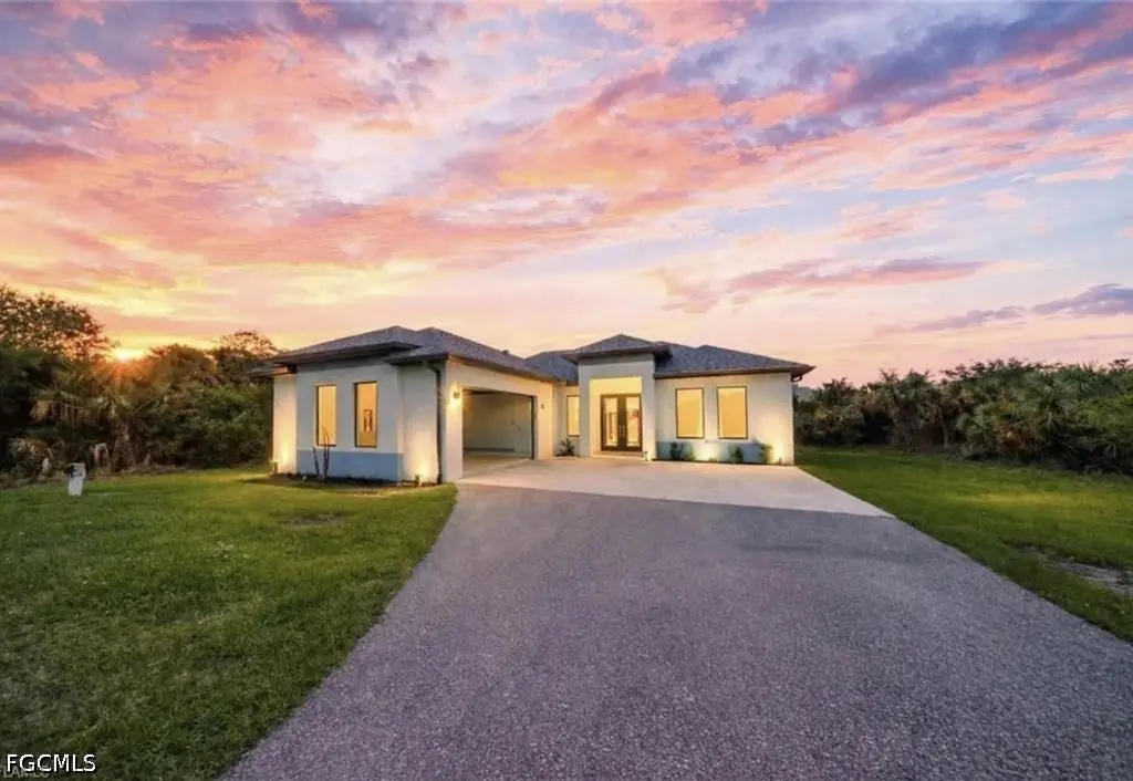 808 37th Avenue Nw, Naples, FL 34120 - #1