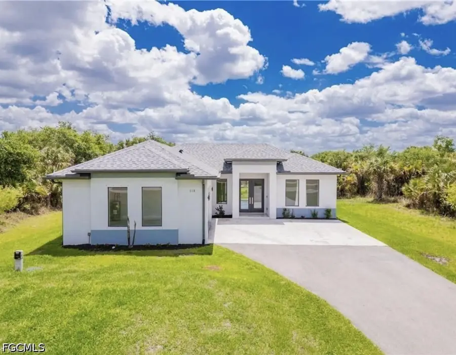 808 37th Avenue Nw, Naples, FL 34120 - #3