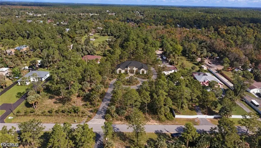 2861 6th Avenue Se, Naples, FL 34117 - #2