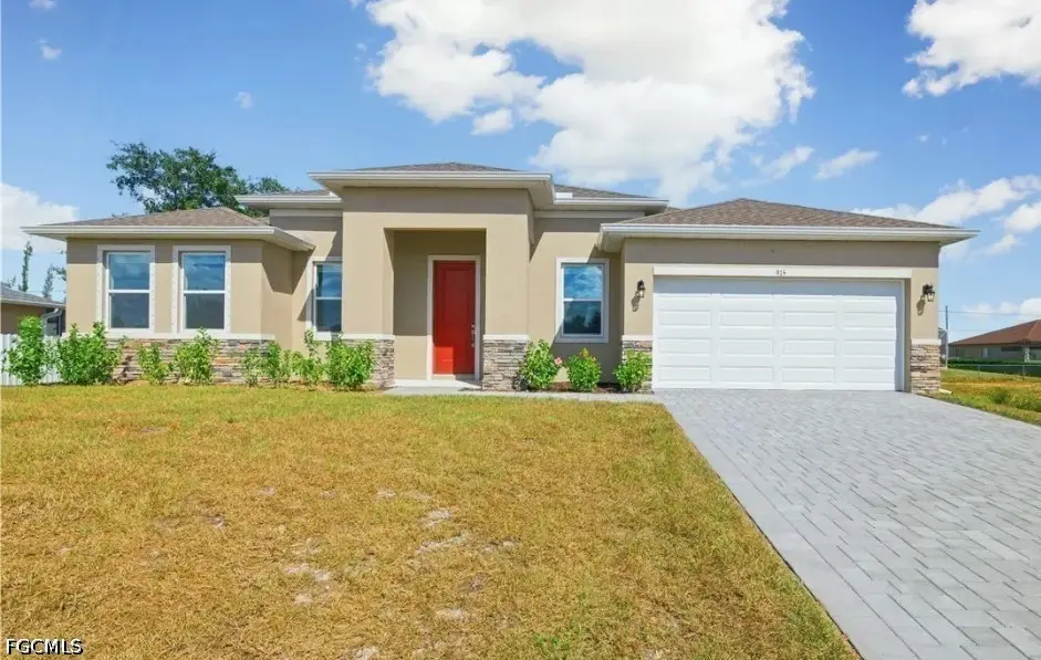 915 NE 19th Street, Cape Coral, FL 33909 - #1