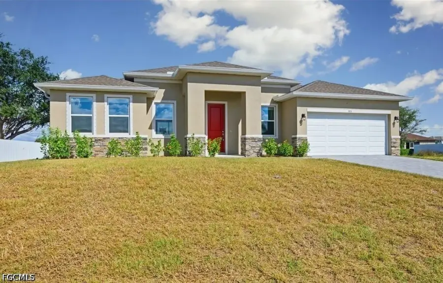 915 NE 19th Street, Cape Coral, FL 33909 - #2