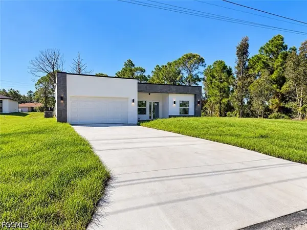 2905 43rd Street W, Lehigh Acres, FL 33971