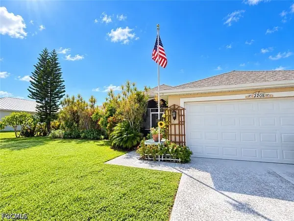 2208 NW 1st Place, Cape Coral, FL 33993